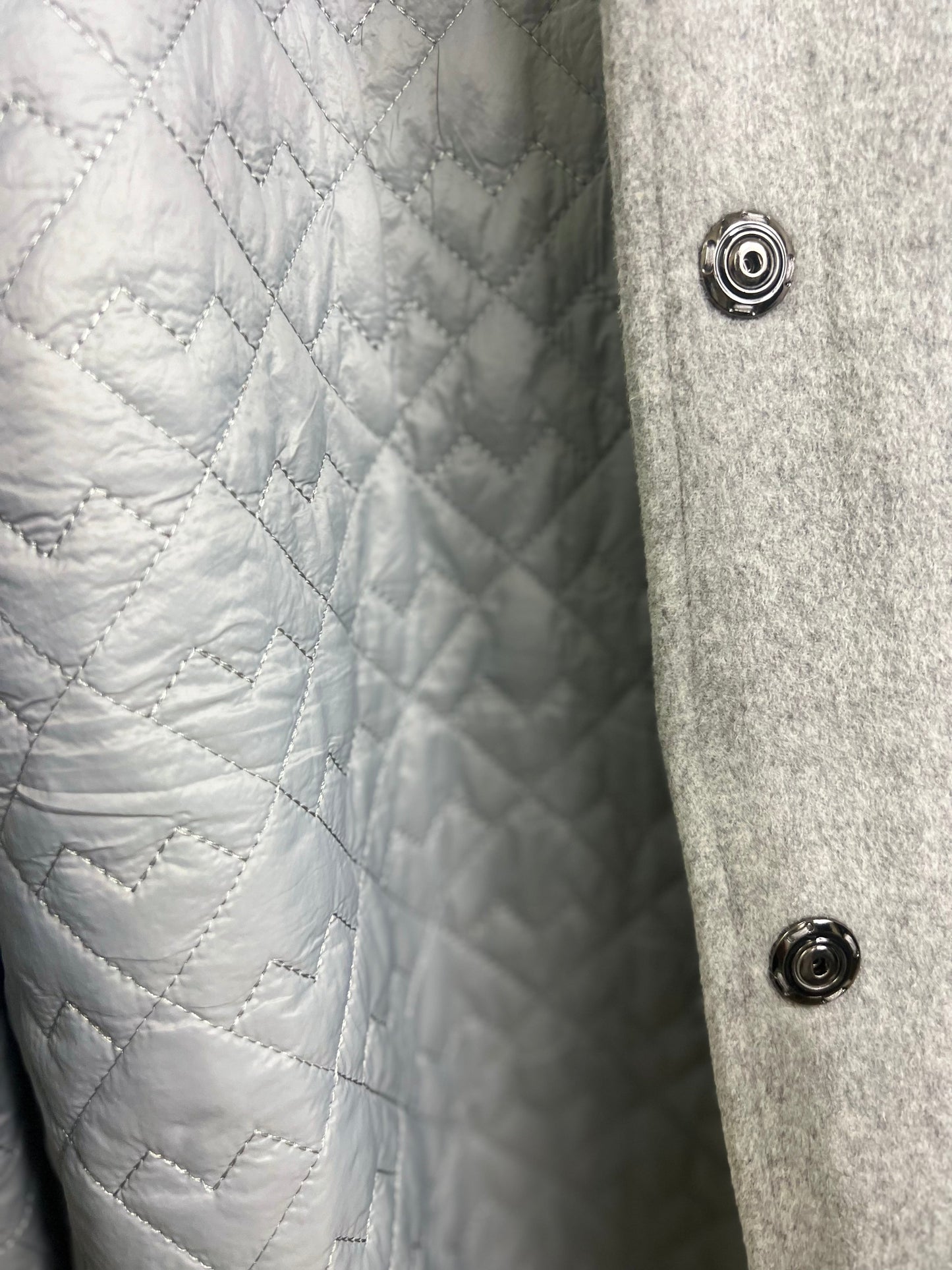 Płaszcz z prawdziwego skandynawskiego futra norek i dziewiczej wełny