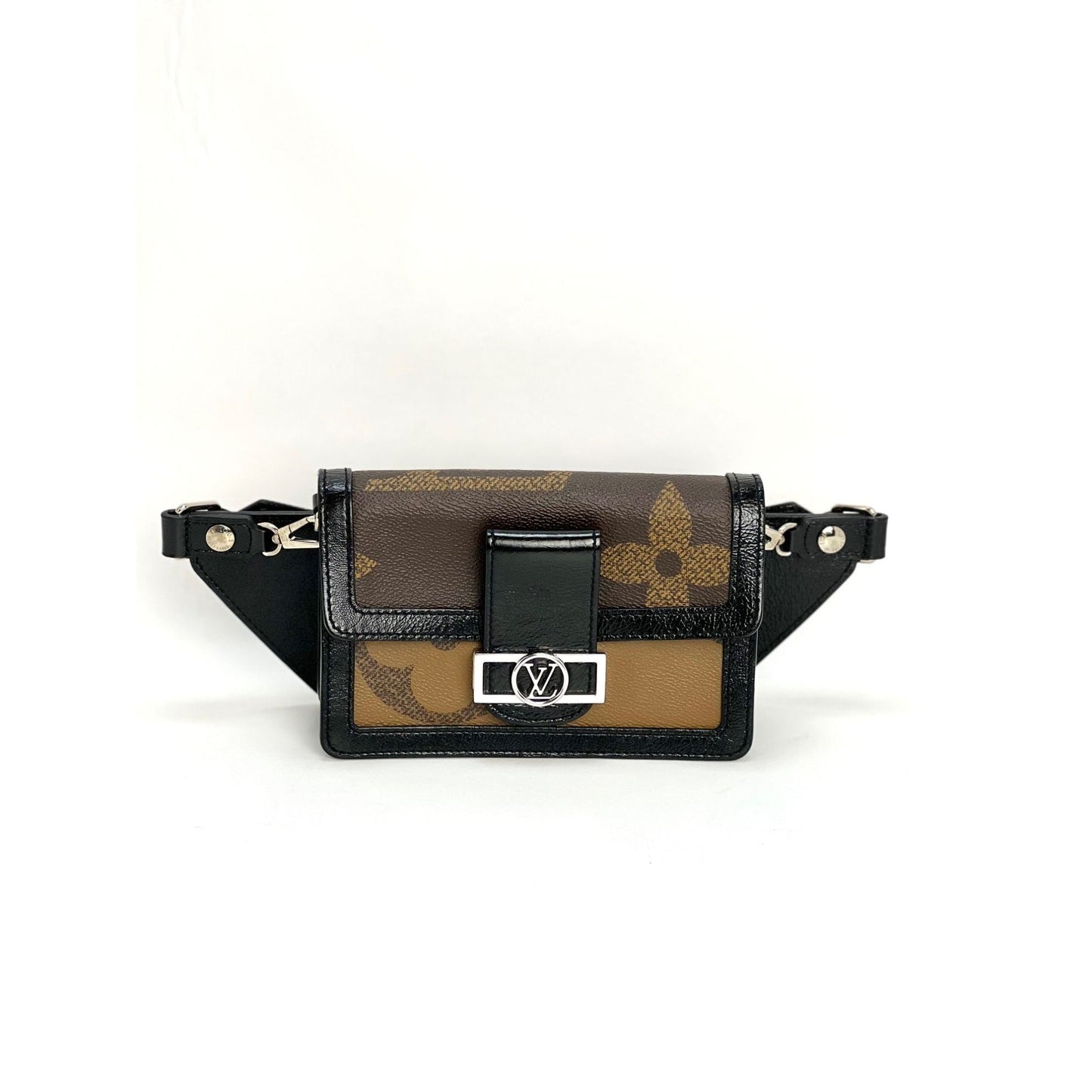 LOUIS VUITTON Reverse Giant Monogram Dauphine Belt Bumbag Clutch