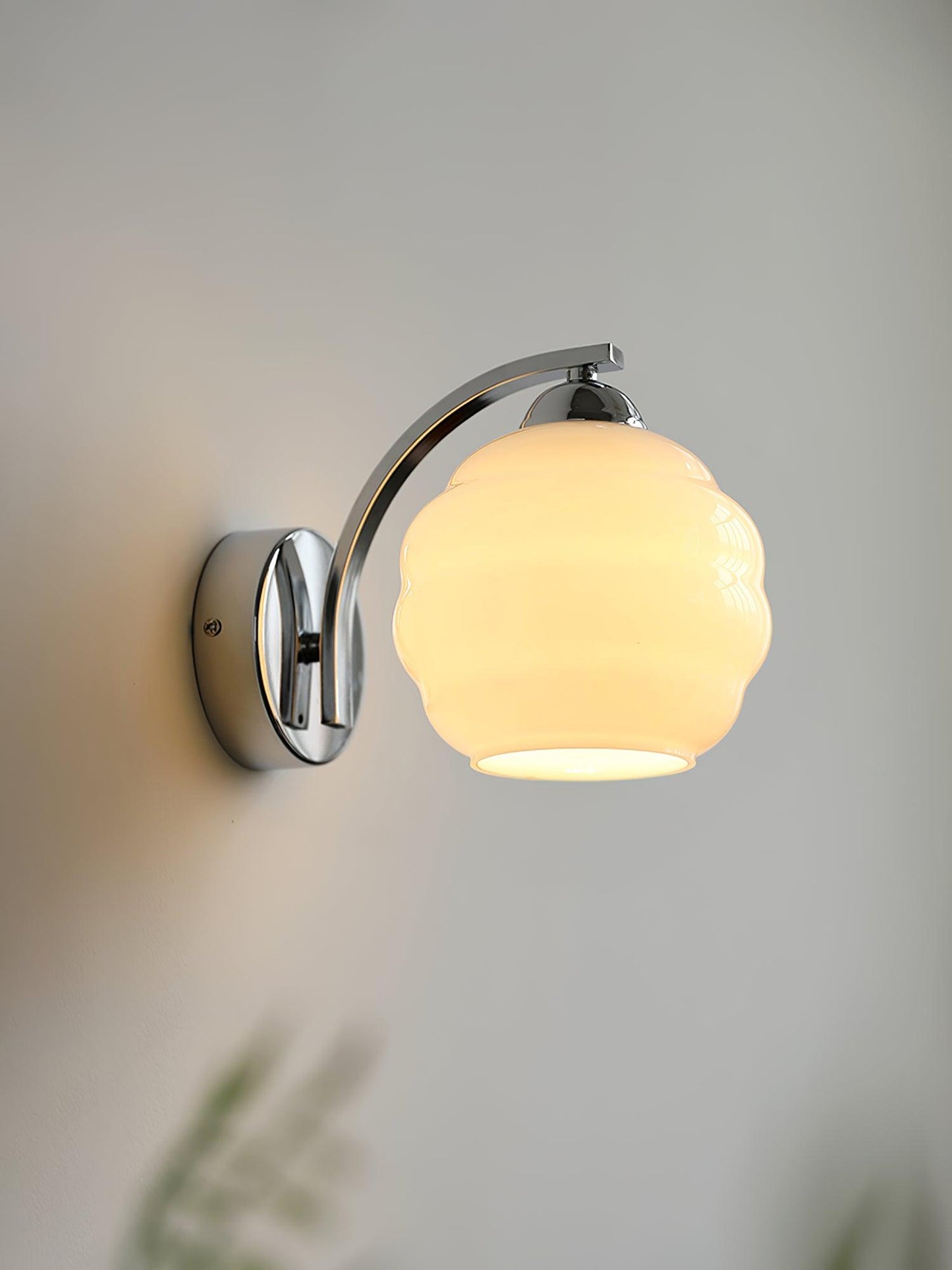 Art Deco Wall Sconce | Vintage Design with Warm Glass Shades 3