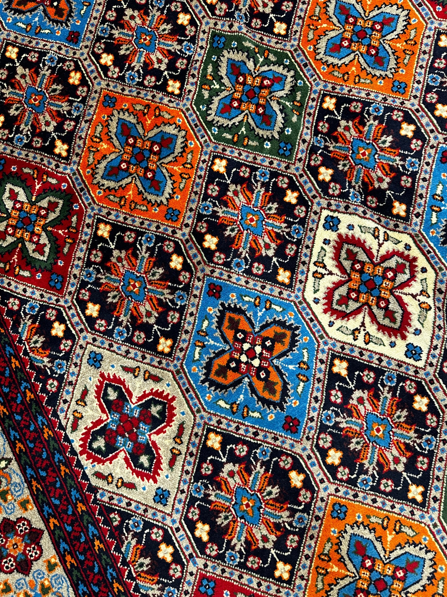 Hand-Knotted Afghani Kashi Wool Rug – 4’9″ x 6’10″