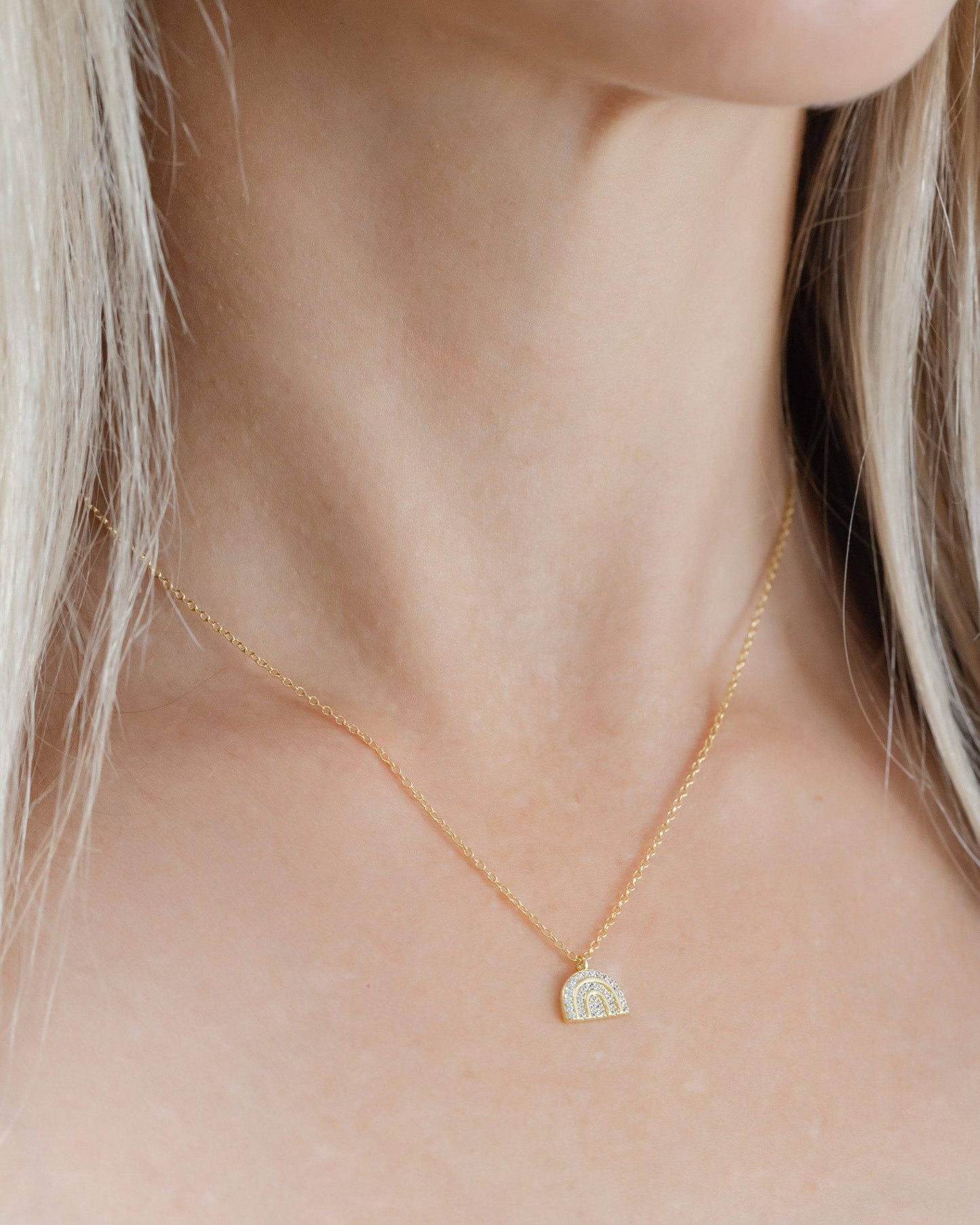 Kristall Regnbågs Halsband