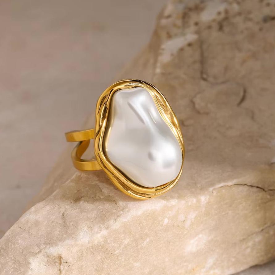 Chunky Pearl Ring | Irregular Freshwater Pearl in 18k Gold Stainless Steel 2
