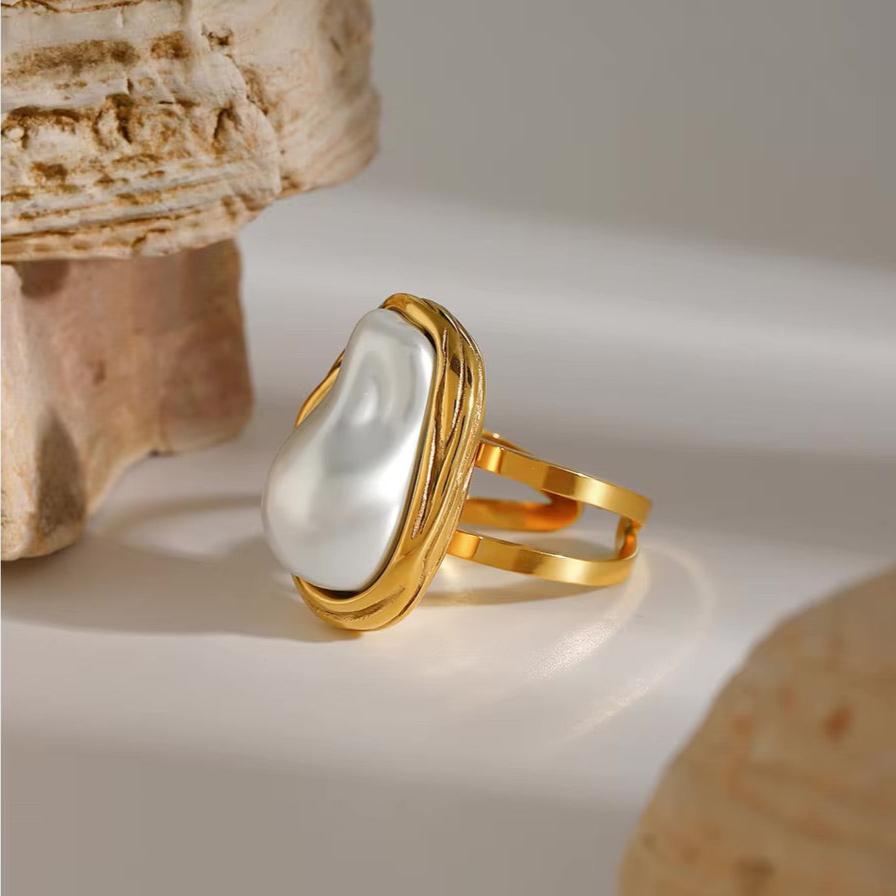 Chunky Pearl Ring | Irregular Freshwater Pearl in 18k Gold Stainless Steel 4
