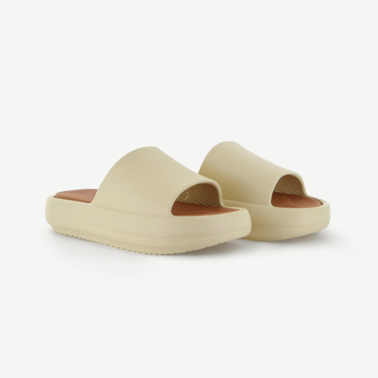 ST. TROPEZ: PLATTFORMSANDAL - BRUN
