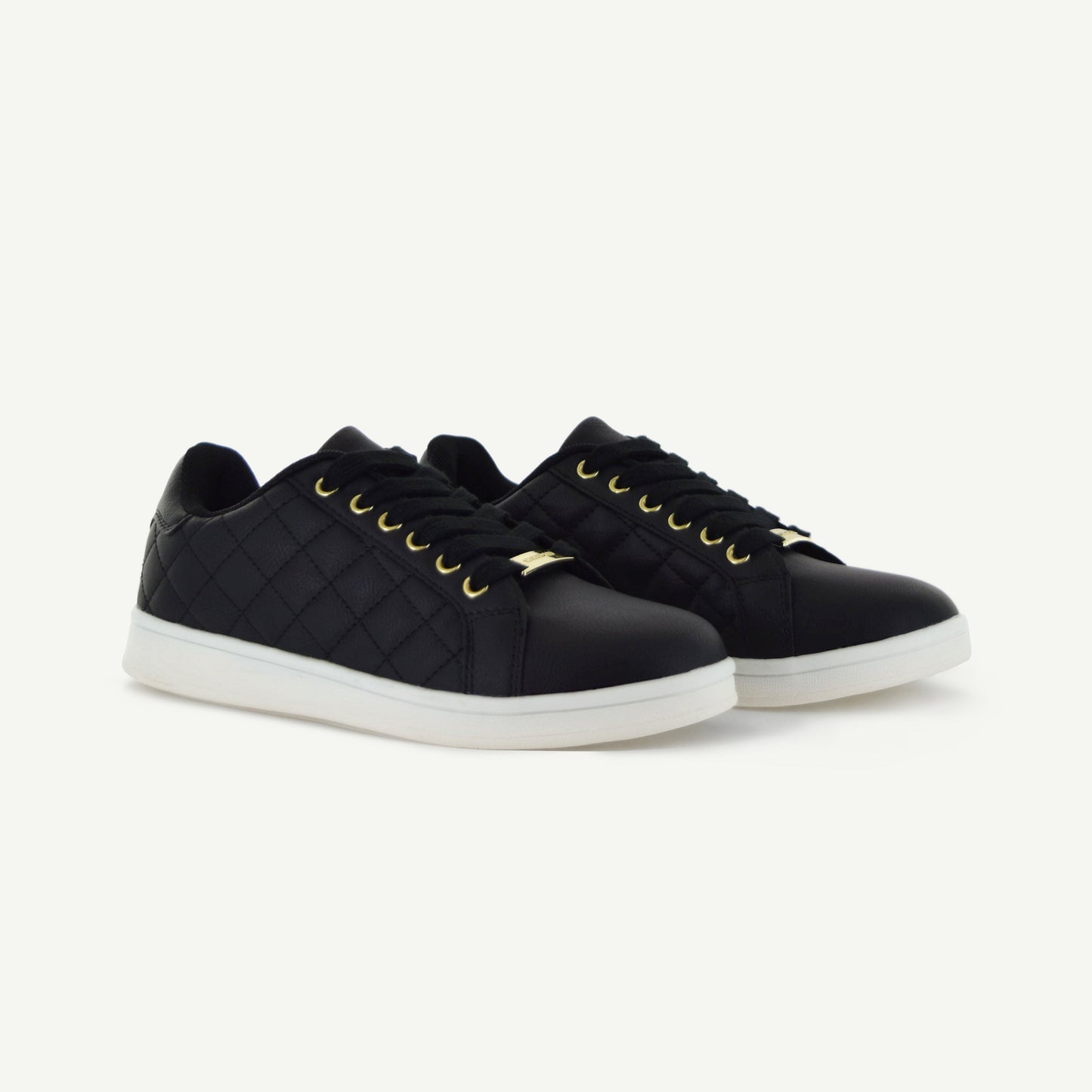 VOLTAIRE: GESTEPPTER COURT-SCHUH - SCHWARZ
