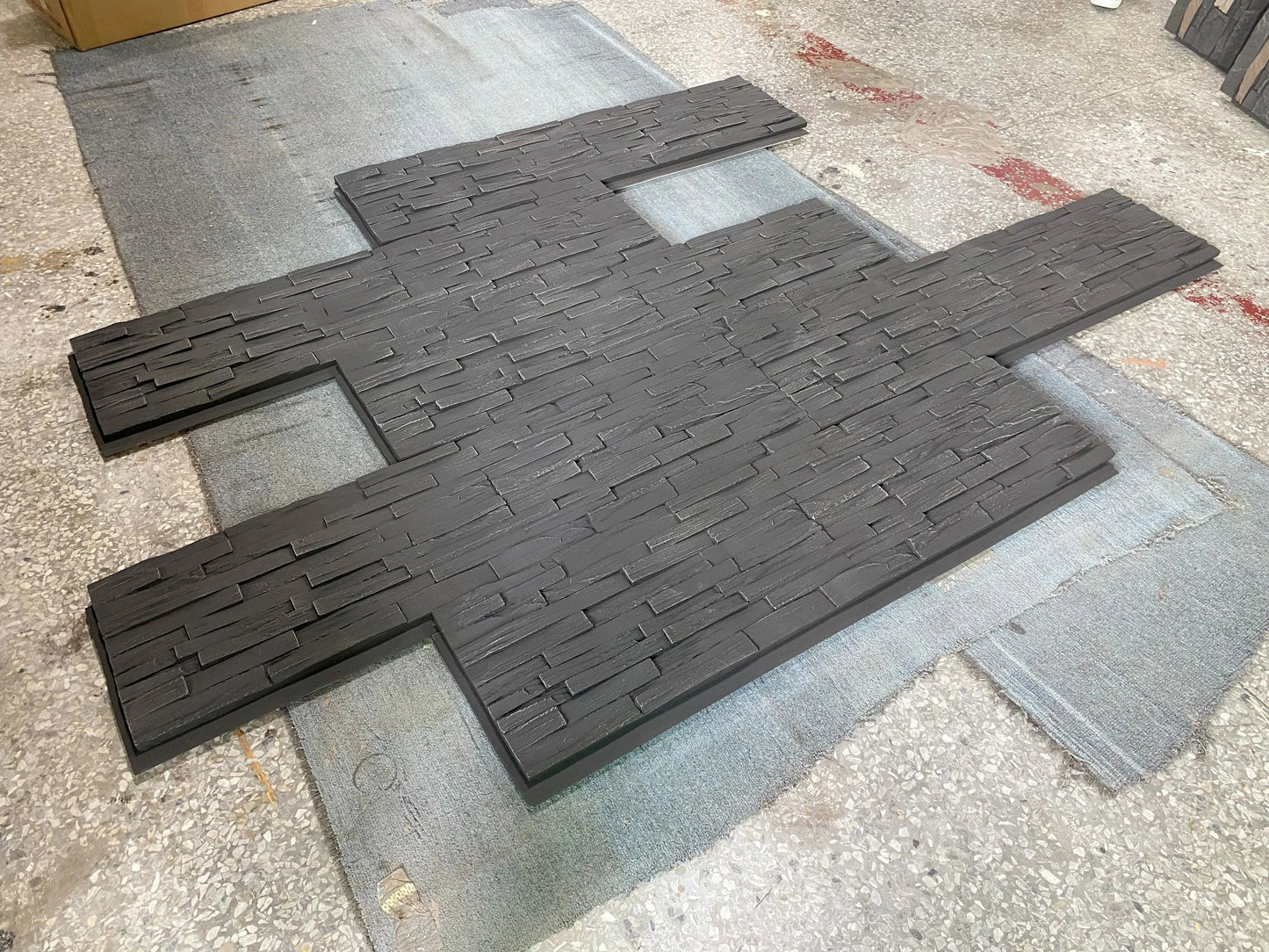 Hausvita Falsk Stenväggsbeklädnadspanel, PU Stenfanér Exteriör, 46.46" x 13"