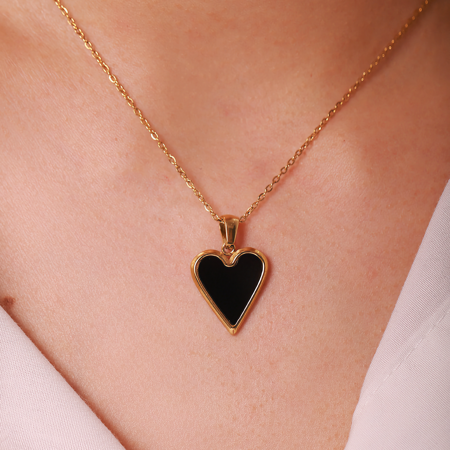 Heart Pendant Necklace | Waterproof Gold Chain with Adjustable Length 5