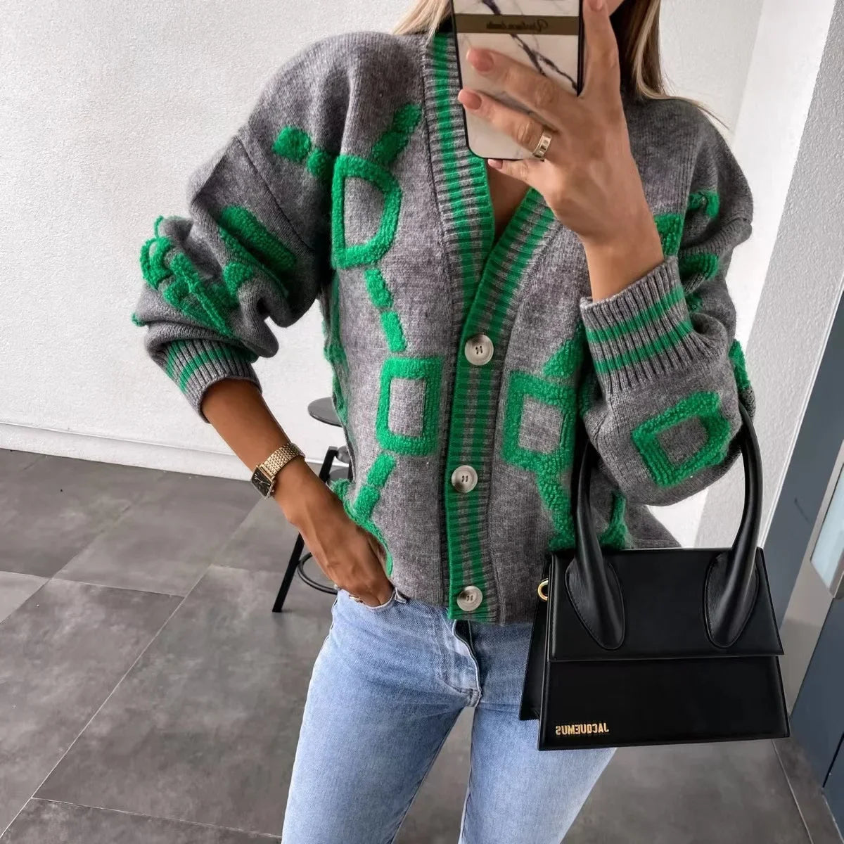 DONATA | Button-Up V-Neck Cardigan