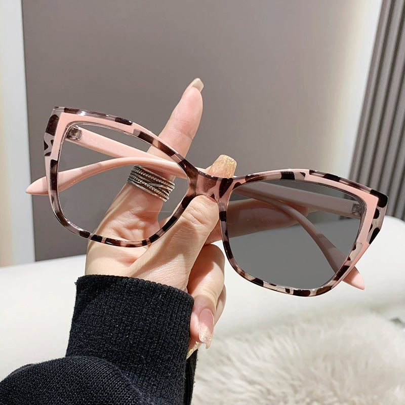 Transition Glasses | Smart Lenses with 100% UV Protection and Blue Light Filter 1