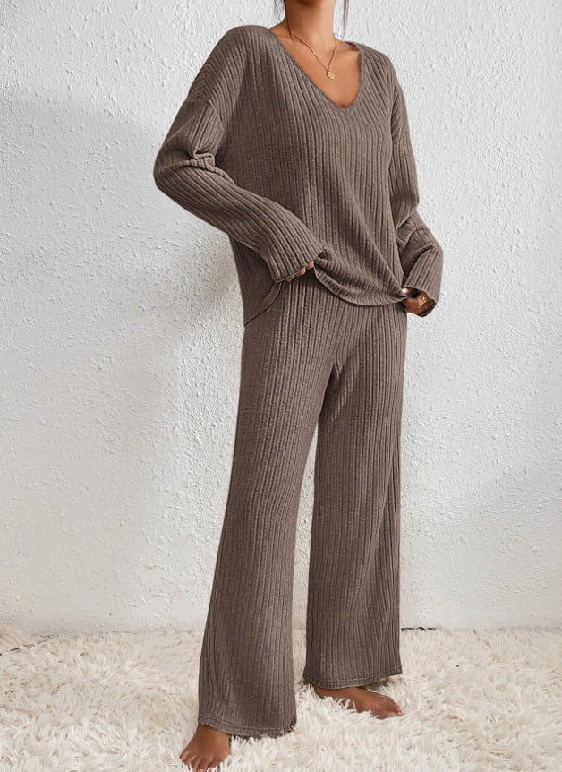Two-Piece Womens Lounge Set in Soft Fabric – Modern Loungewear Set for Comfortable Relaxation and Versatile Outfits 8