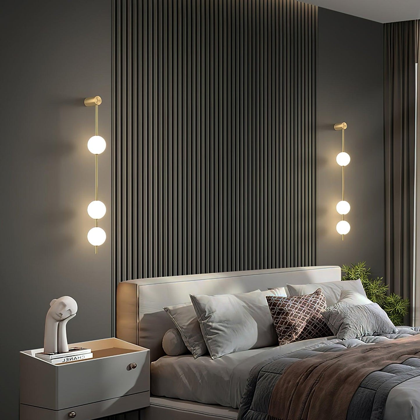 Vertical Balls Wall Lamp | Elegant Brass Sconce with Adjustable Height 2