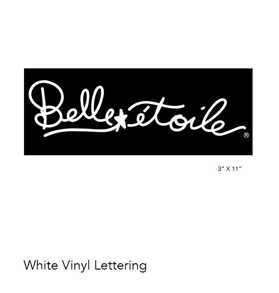 Muur- en vitrinekastlettering