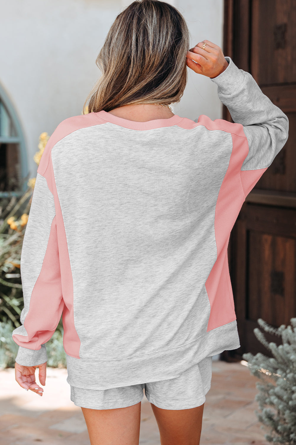 Charlie Pullover mit rohem Saum und lässigem Shorts-Set