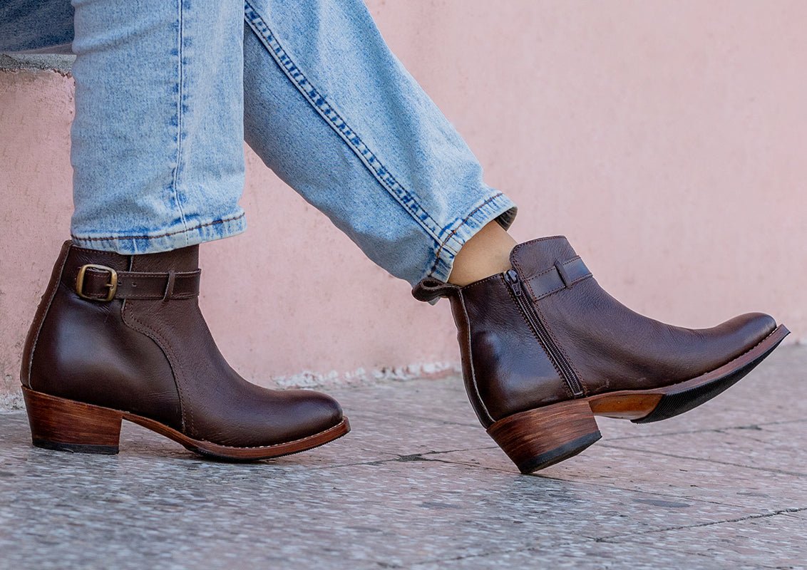 Charmer Leder-Stiefeletten