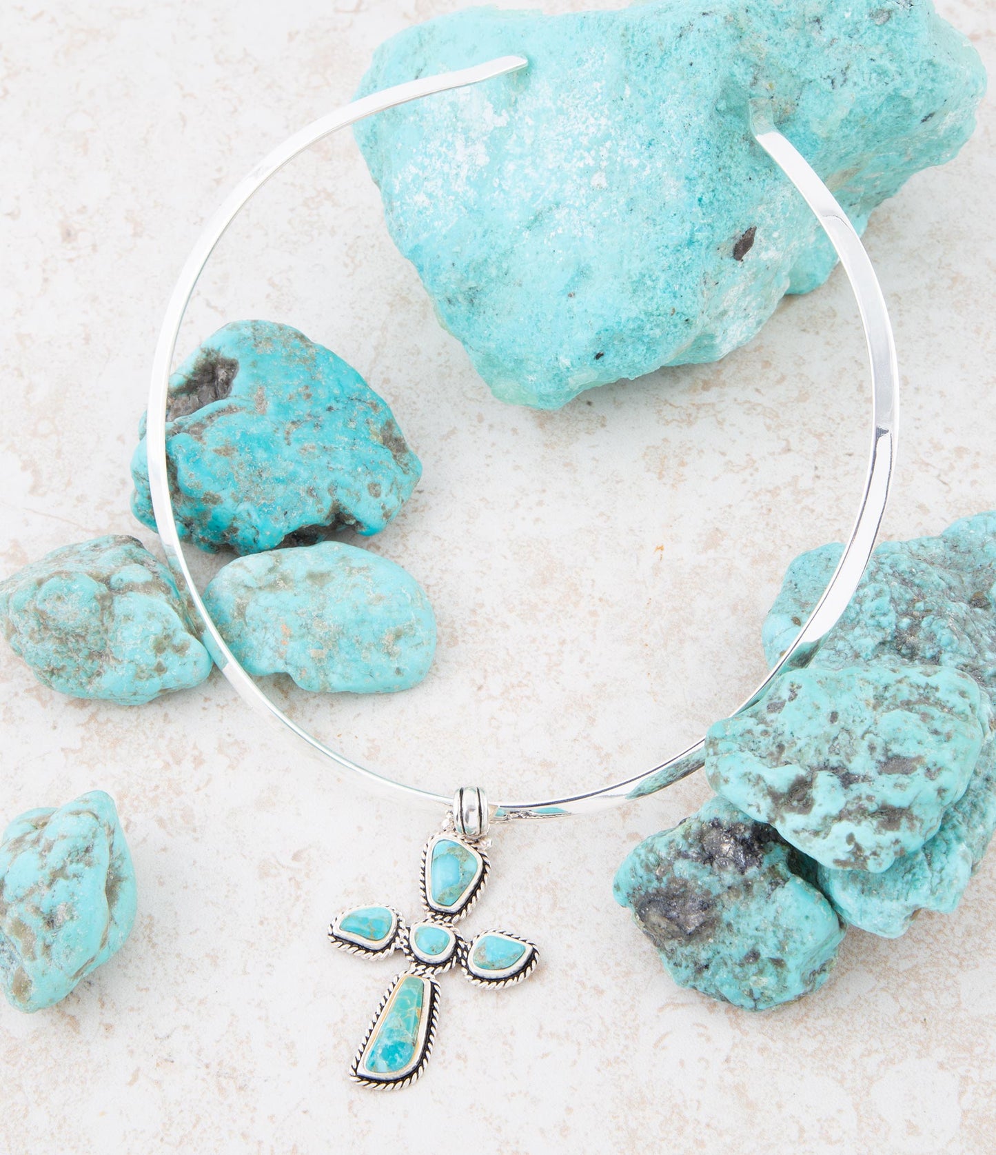 Ciondolo a croce e collana in argento sterling
