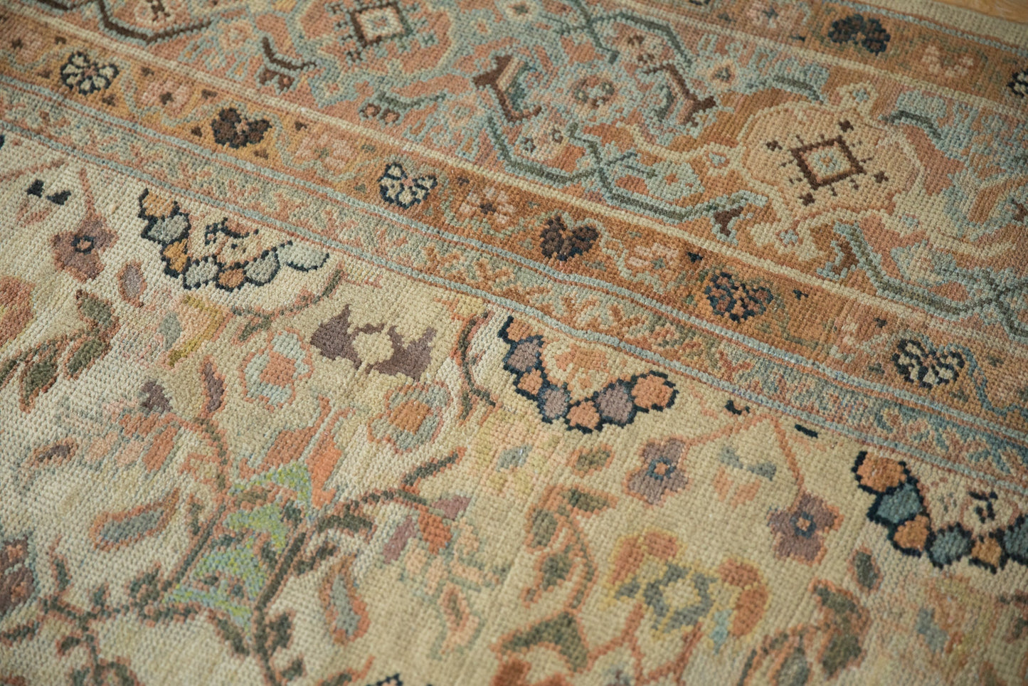10x12 Antique Mahal Carpet