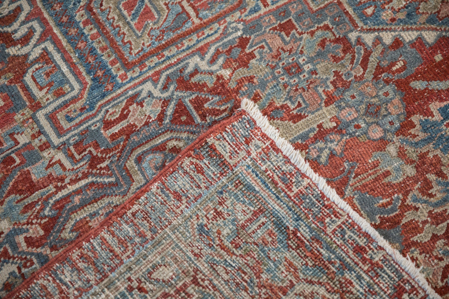 8x11 Vintage Distressed Heriz Carpet