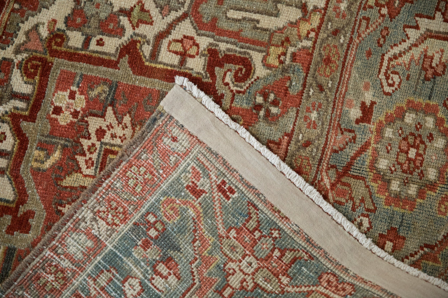 8x11 Vintage Distressed Heriz Carpet