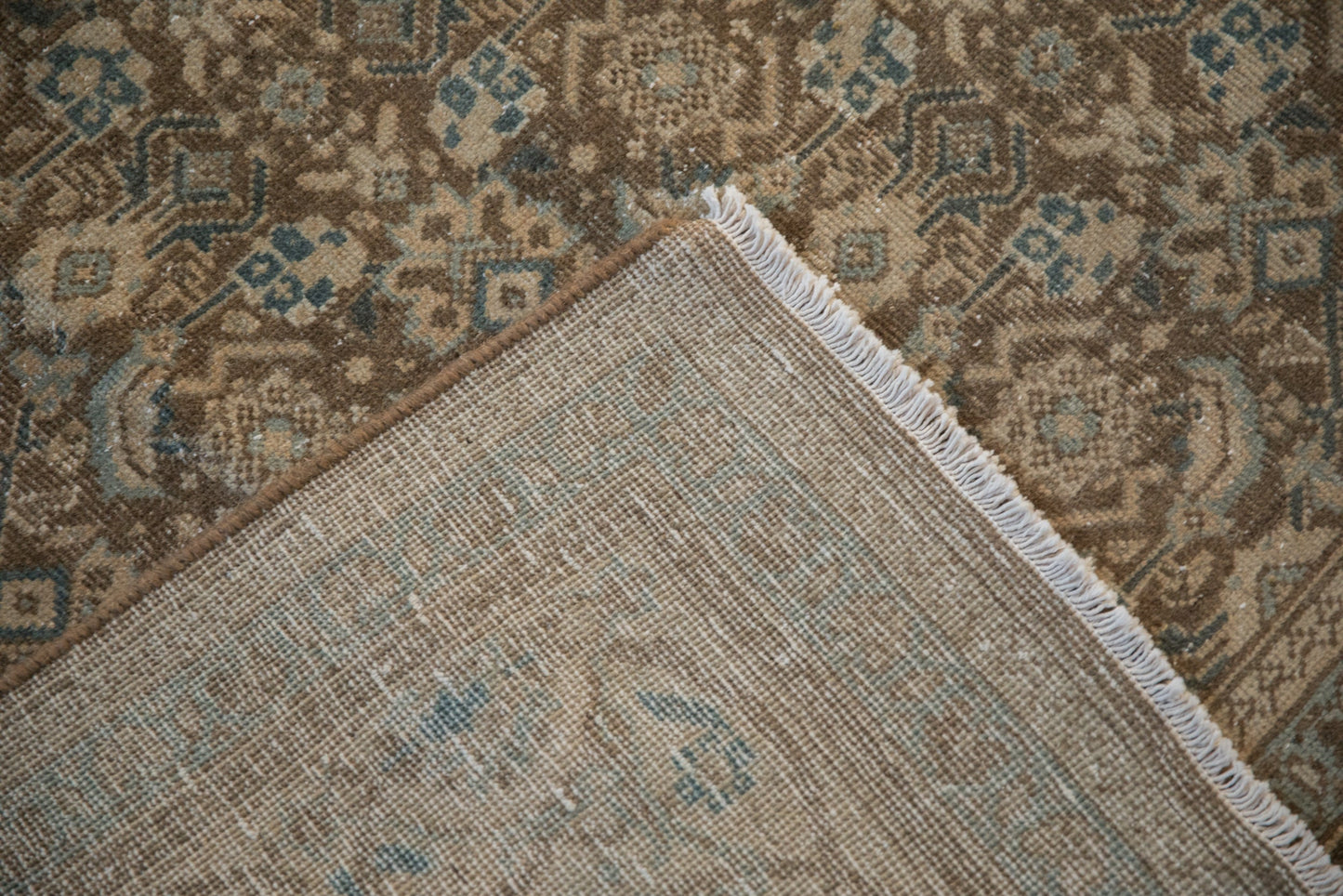 8.5x11.5 Vintage Distressed Mahal Carpet