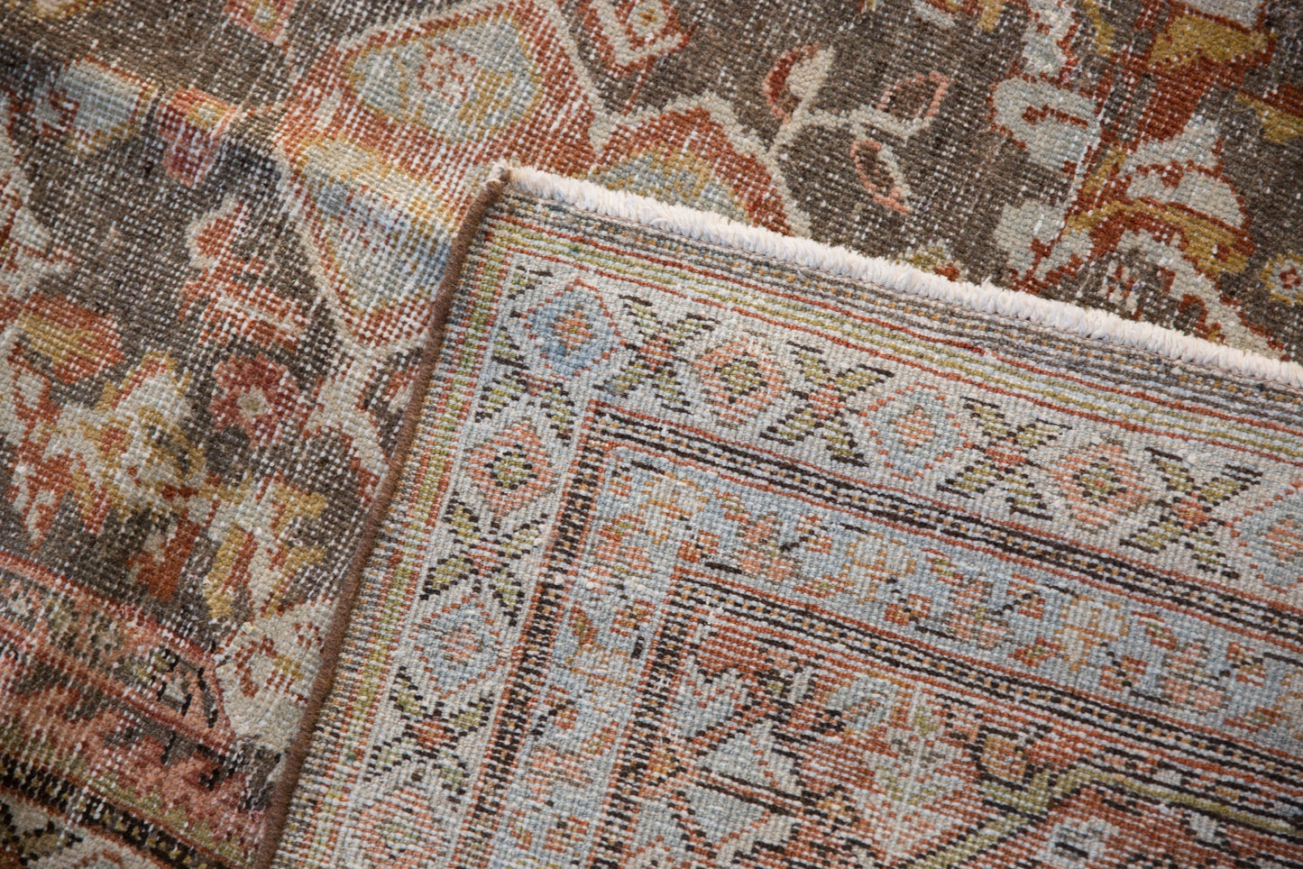 10.5x14.5 Vintage Distressed Mahal Carpet