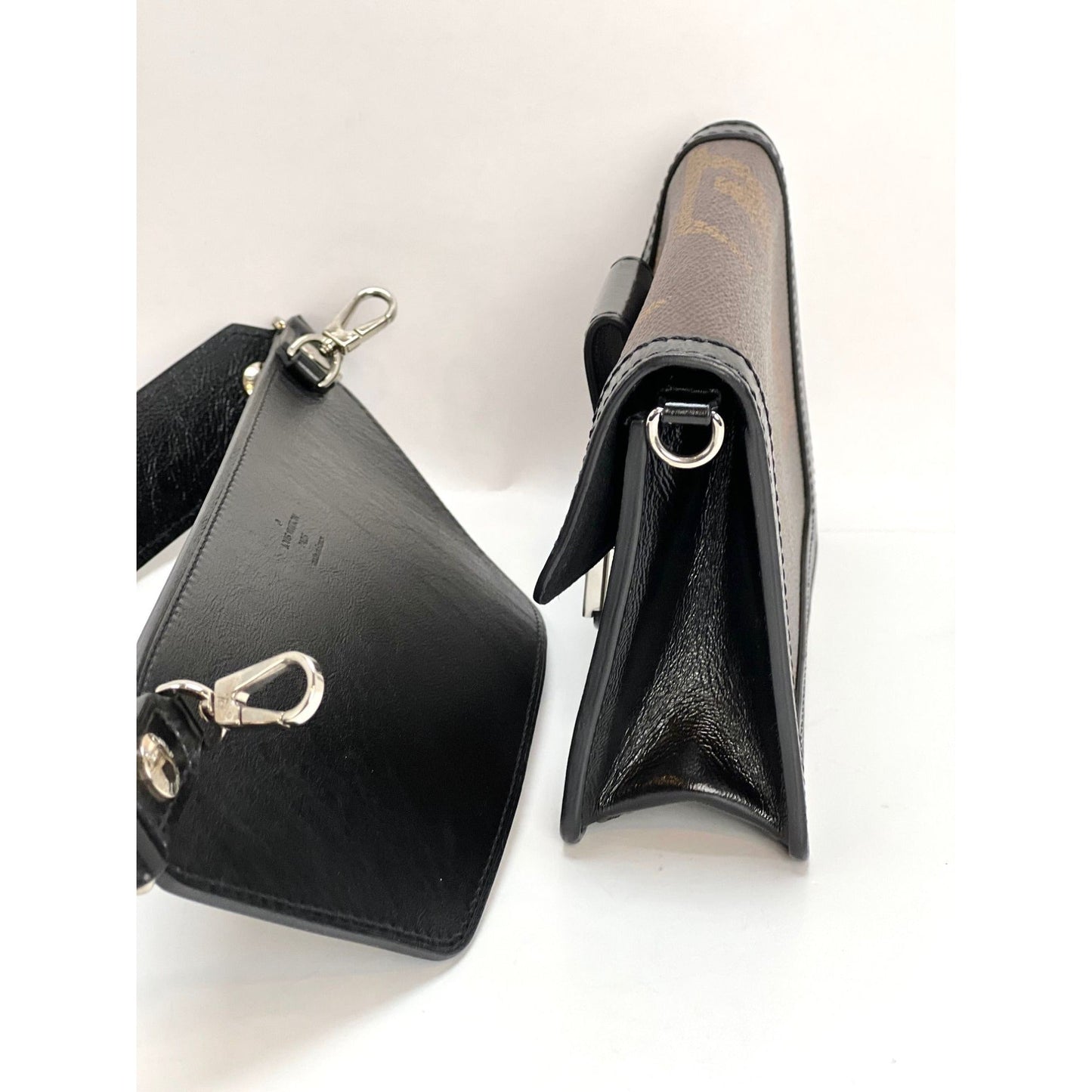 LOUIS VUITTON Reverse Giant Monogram Dauphine Belt Bumbag Clutch