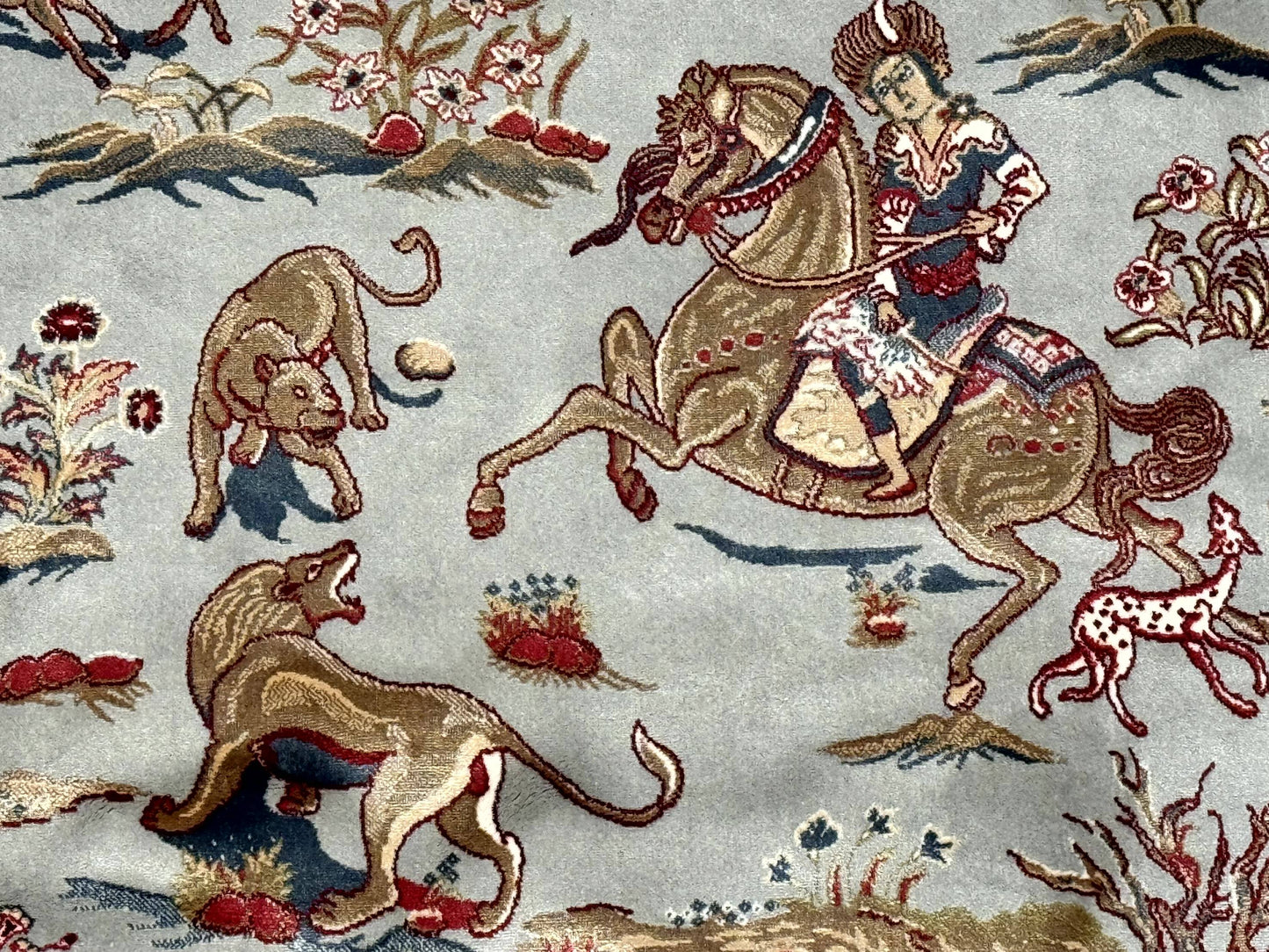 Round Silk Rug 6x6, Hunting Design, Bamboo Silk, Animal Pictorials