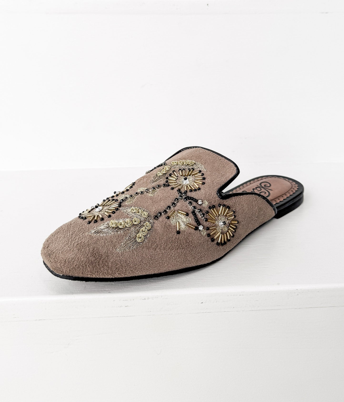 Kwiatowe Island Flats w kolorze taupe