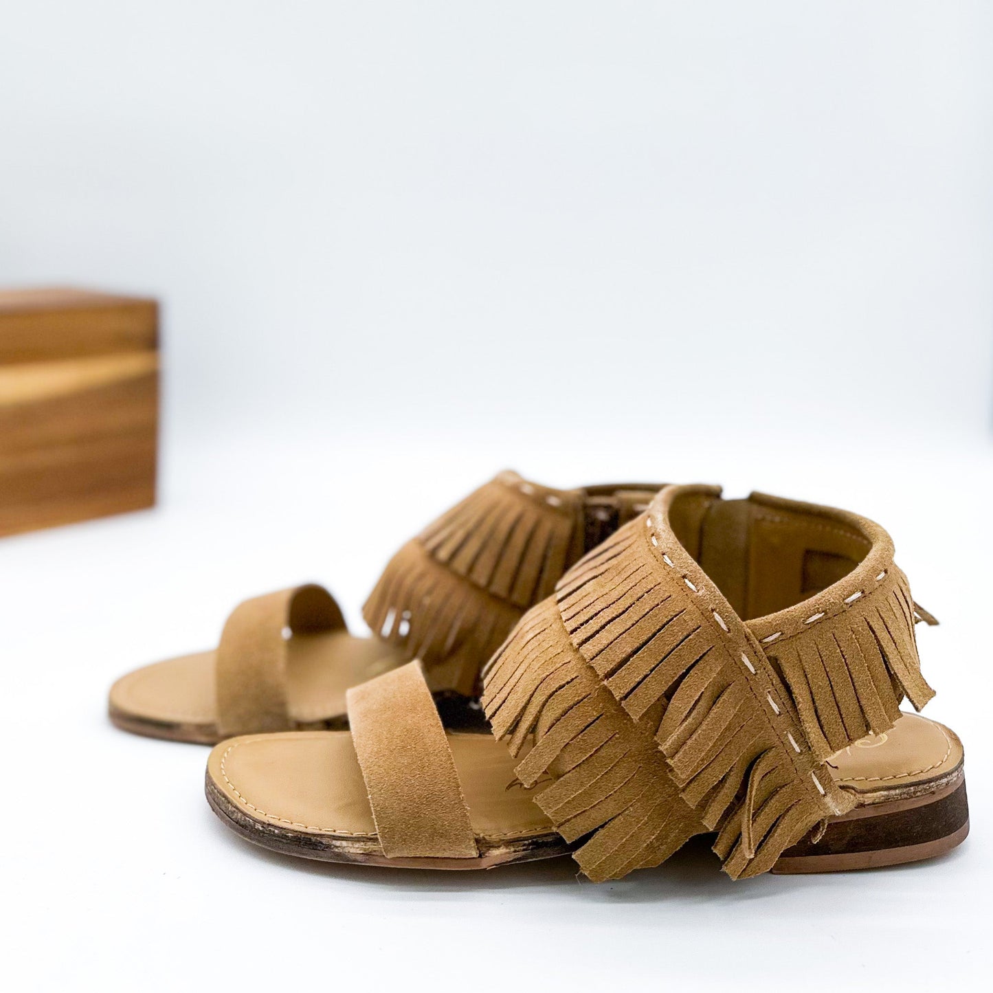 Sandał Fringe Star w kolorze Tan