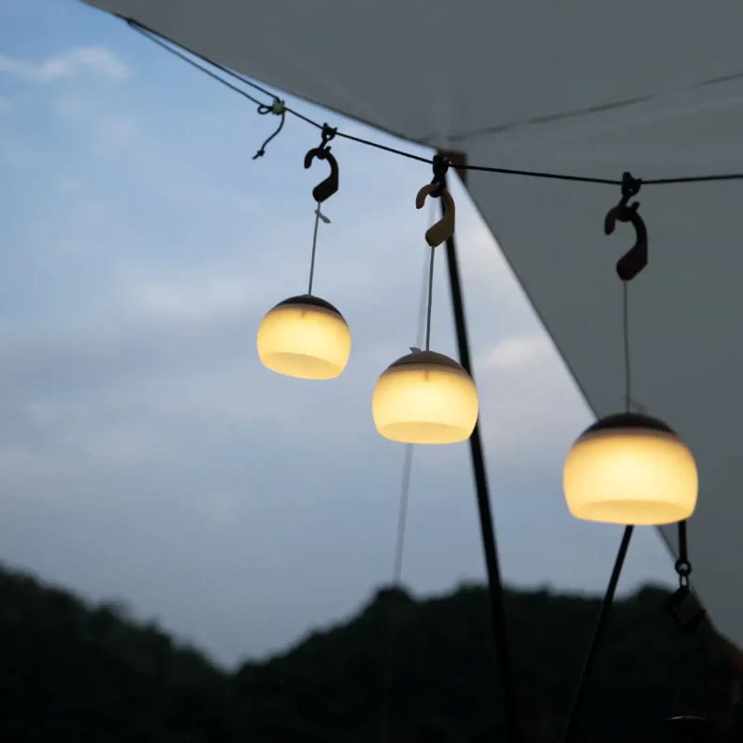 Lampada da appendere per esterni – Luce compatta e portatile per campeggio