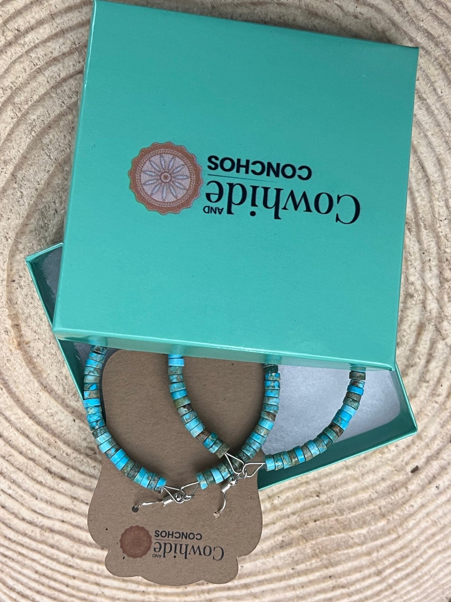 Pendientes de aro con turquesa, ostra espinosa y perlas de plata de ley - aros de 2 1/4 pulgadas