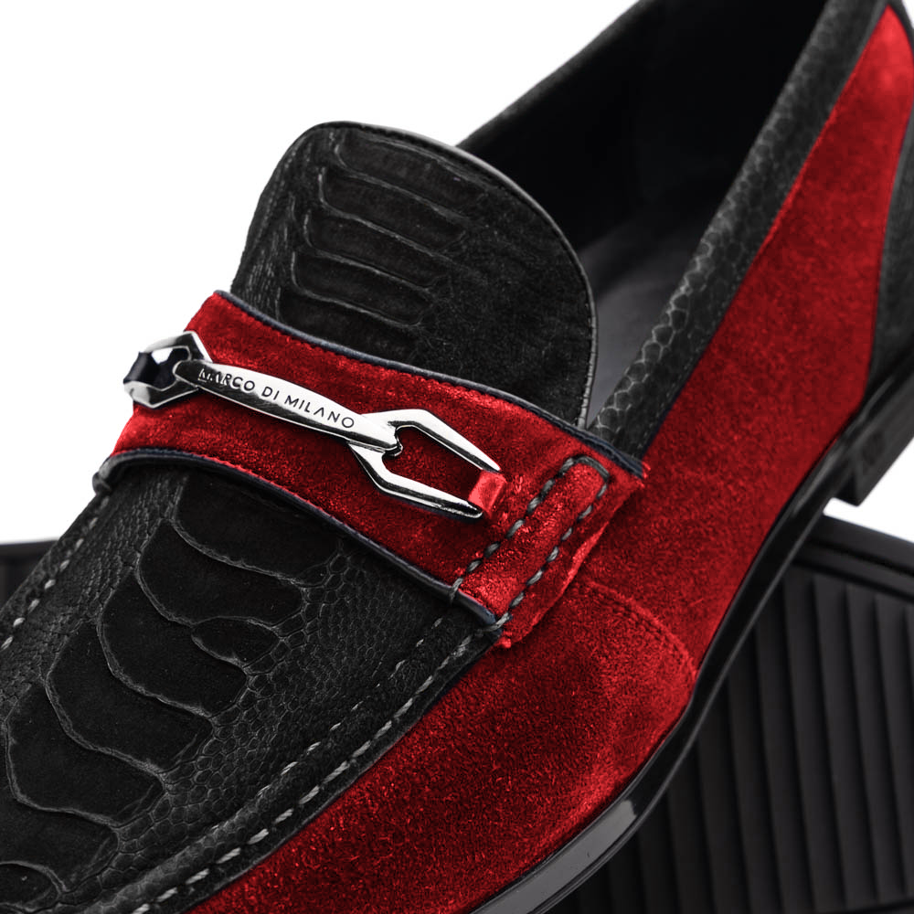 Hugo Black / Red
