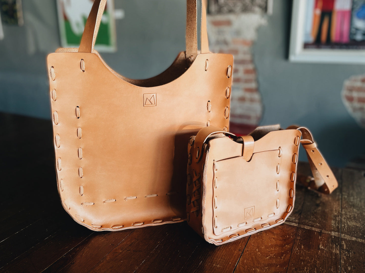 Arv Crossbody