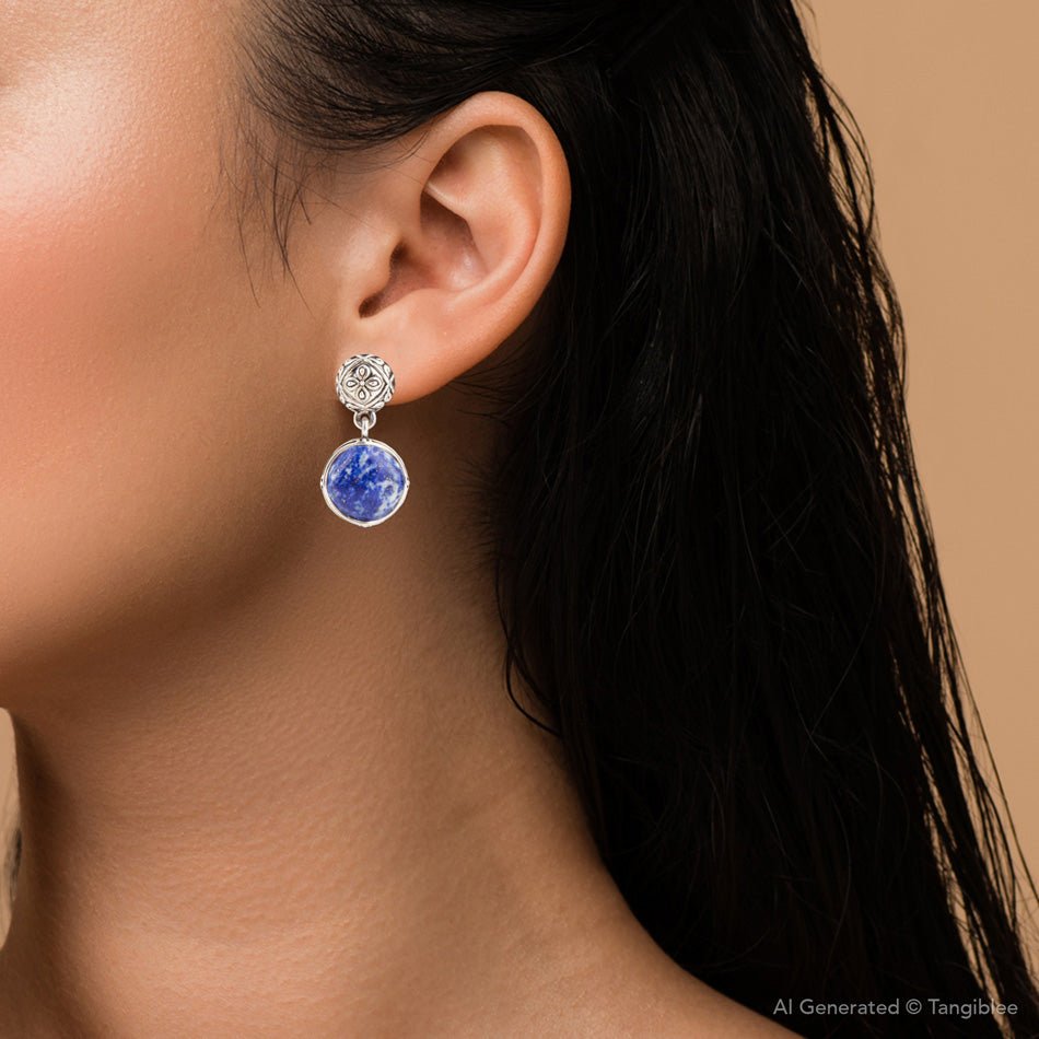 Orecchini a goccia con perno in argento sterling e lapislazzuli blu Madrid