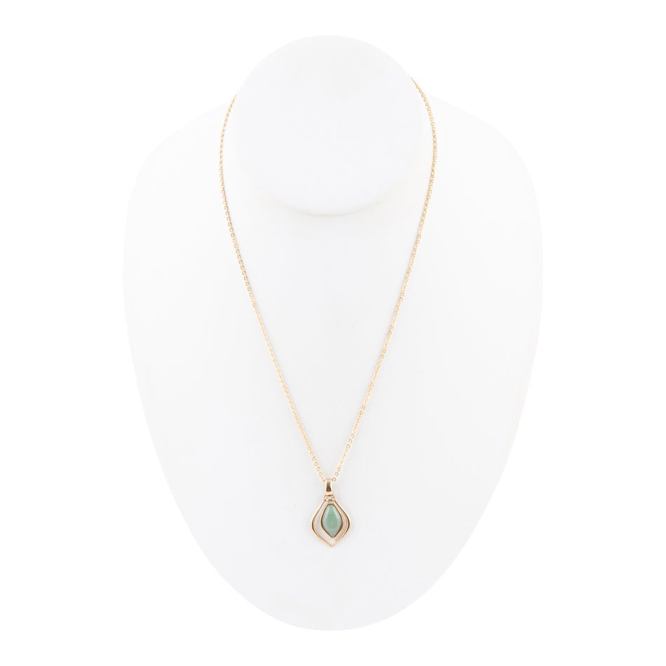 Collana con pendente dorato in avventurina verde Melita