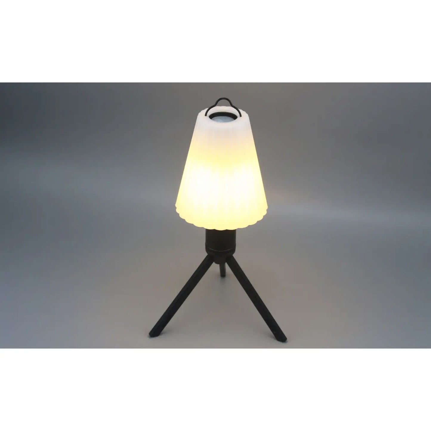 Utomhus campinglampa med LED – ljusstark, portabel och USB-uppladdningsbar