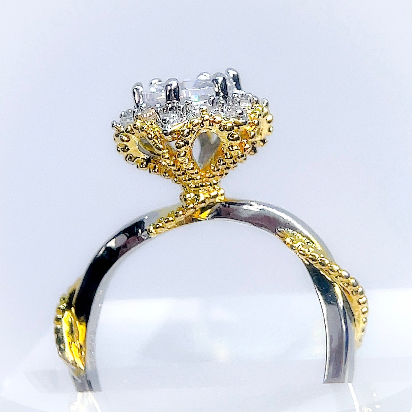 Rosario Romance Ring - Classic