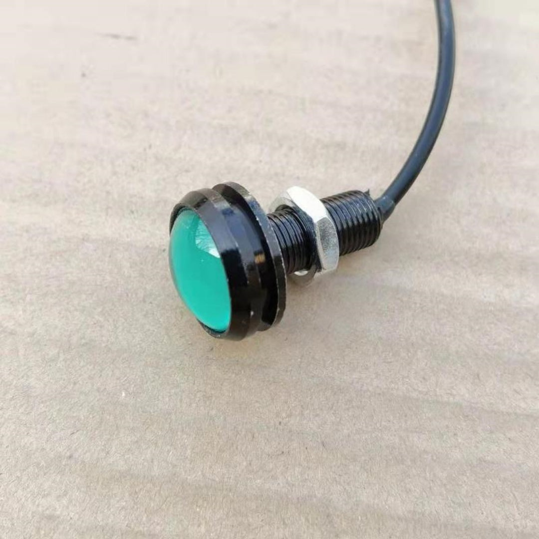 Luce per auto Eagle Eye per esterno elegante con aggiornamento faro LED