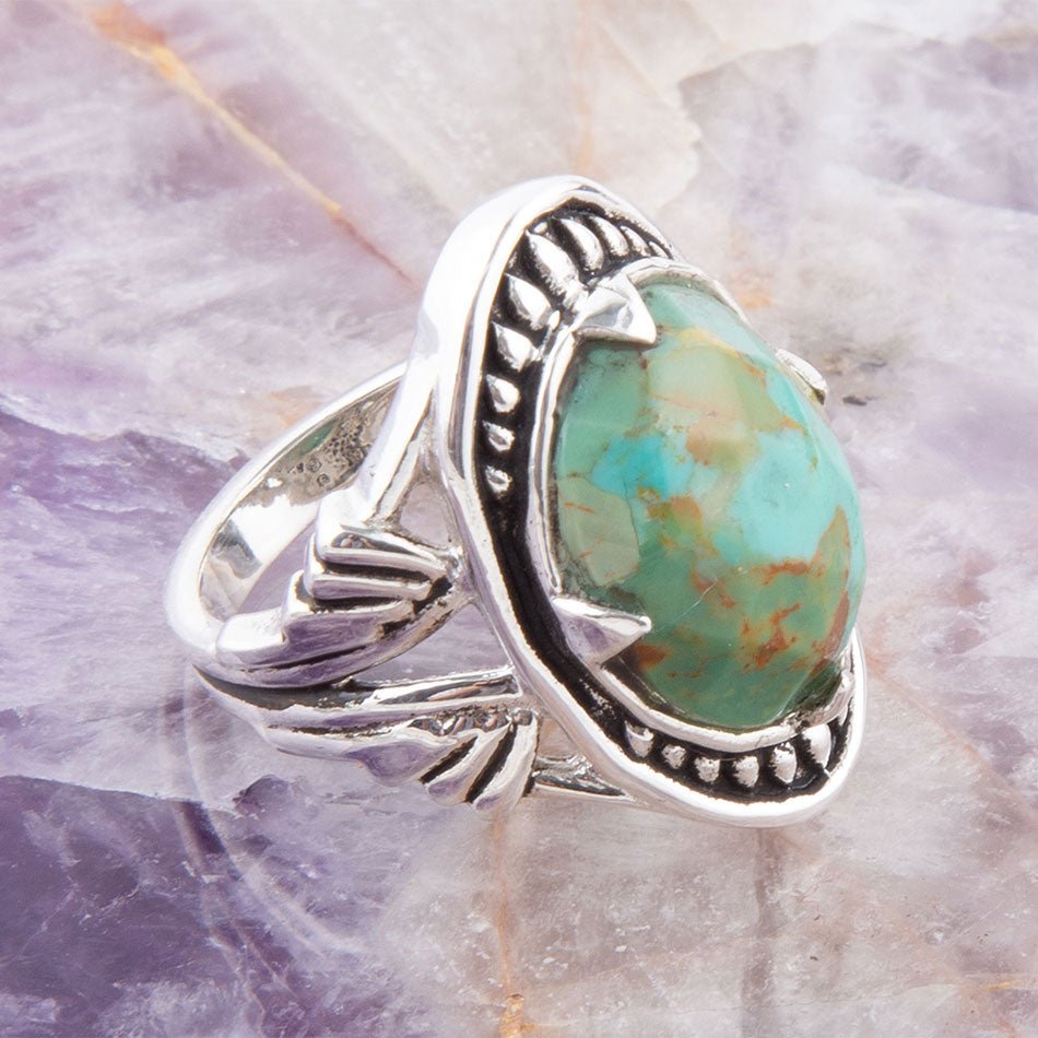 Anillo de plata de ley y turquesa azul facetada Sweet Dreams