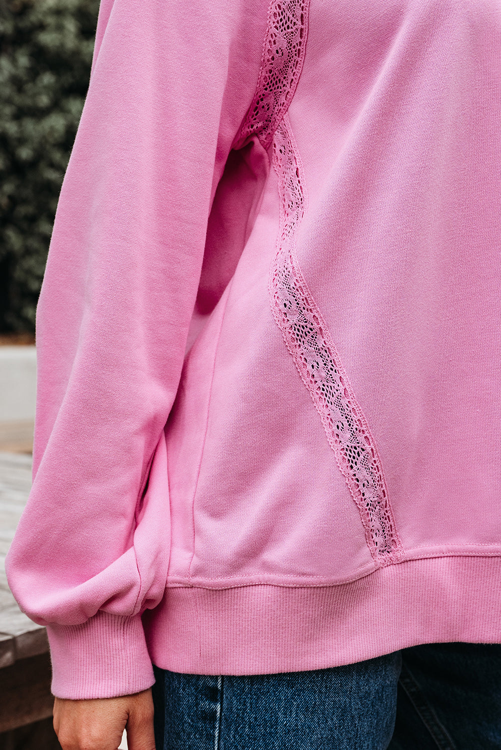 Lilah Spitzenbesetztes Raglanärmel Locker Geschnittenes Sweatshirt
