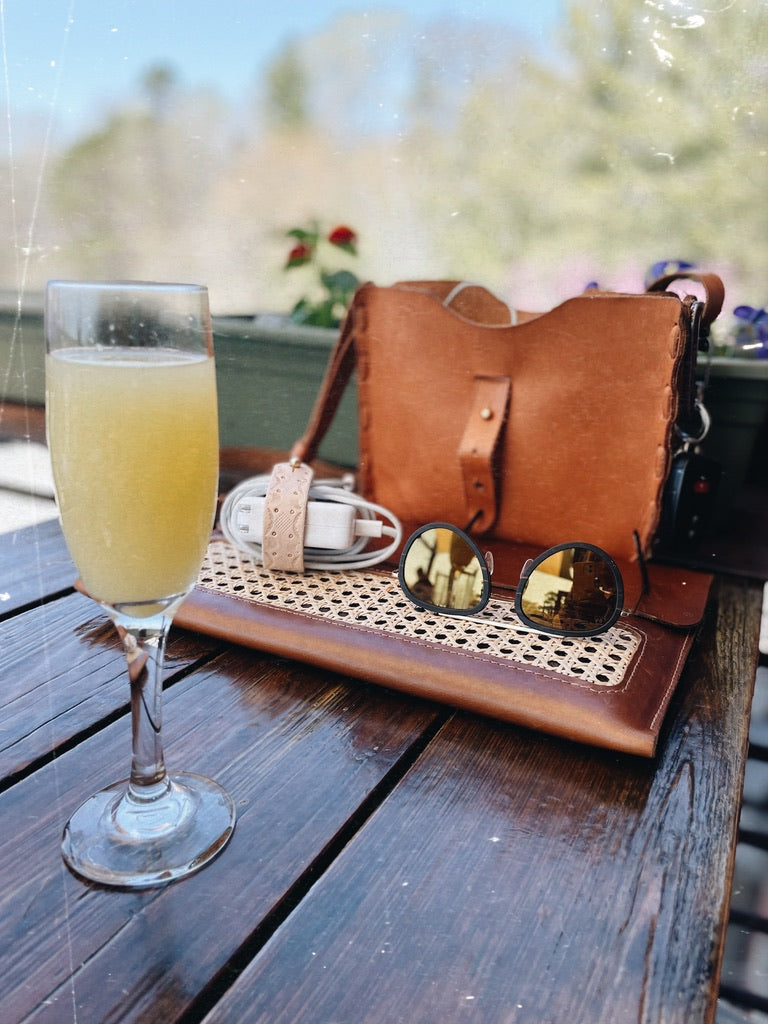 Arv Crossbody