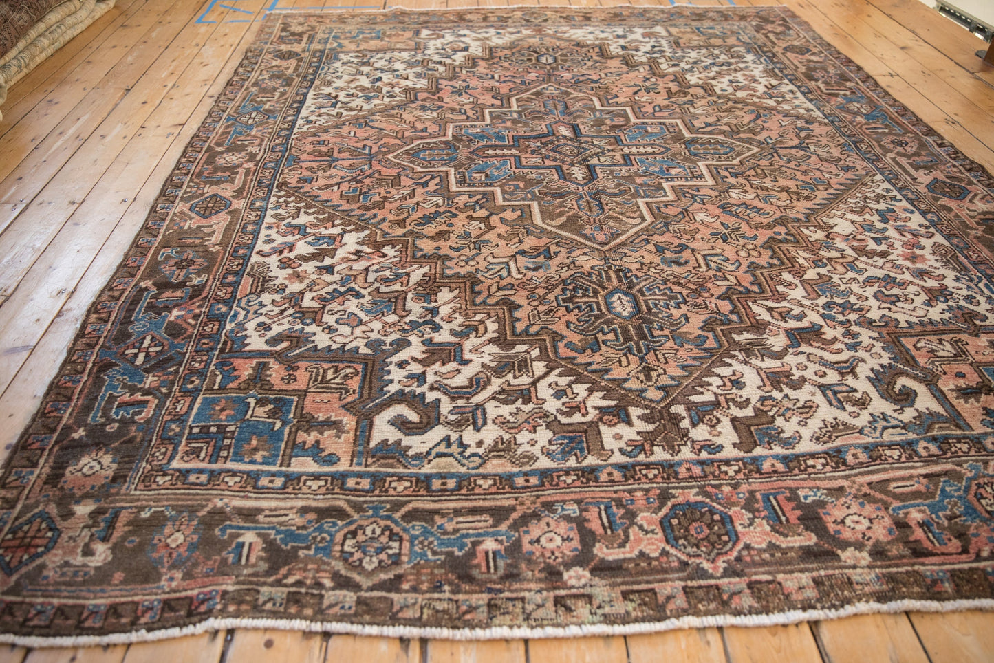 7.5x9.5 Vintage Mehrivan Carpet