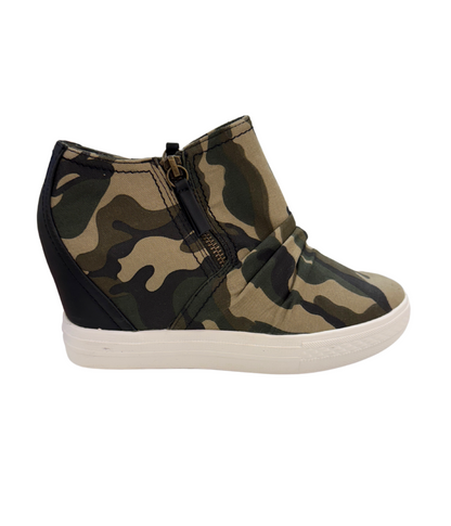 Koturny Ari Sneaker w kamuflażu