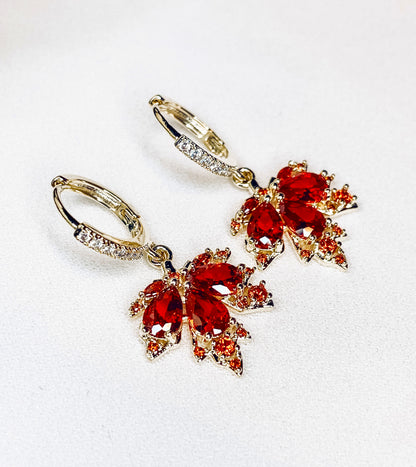 FEUILLE D'ÉRABLE | Red Maple Leaf Earrings