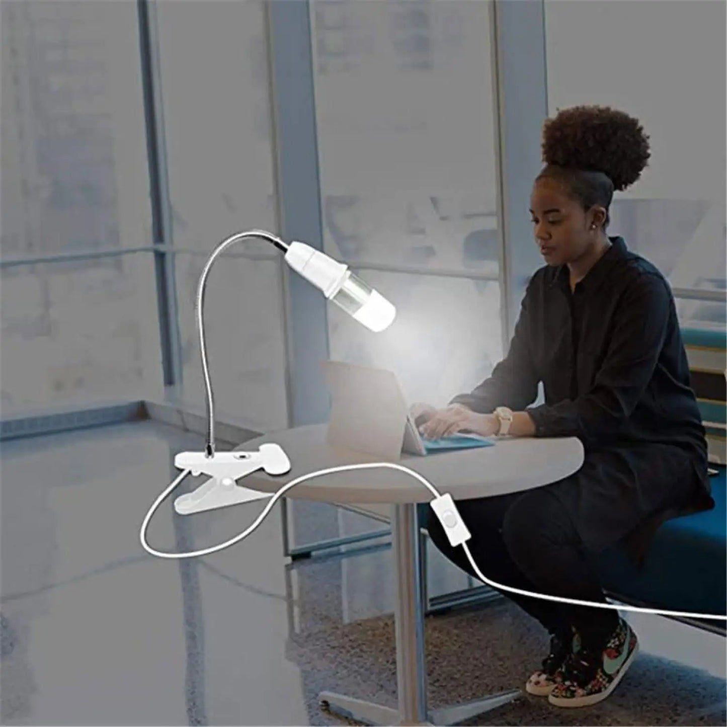 360° flexibel LED växtlampa med E27-sockel, klämma med svanhals och strömbrytare