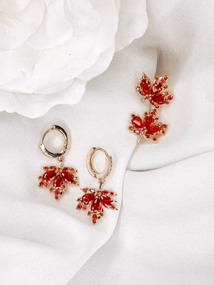 FEUILLE D'ÉRABLE | Red Maple Leaf Earrings