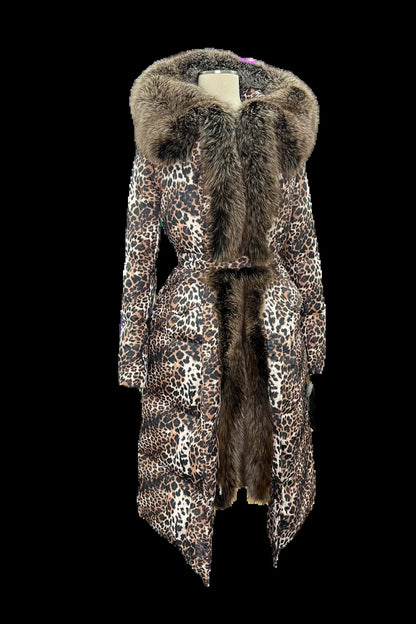 Parka isolato in piuma di volpe argentata autentica