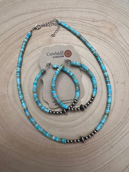 Naszyjnik choker z pereł sterling 4mm i akcentem z koralika w kształcie spodka ze srebra, Turkus - 14 cali