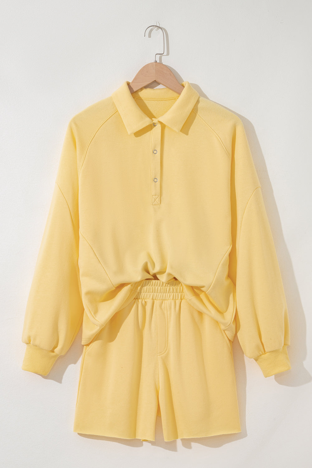 Kylie Knopfleistenkragen Oversize-Pullover und Shorts 2-teiliges Outfit