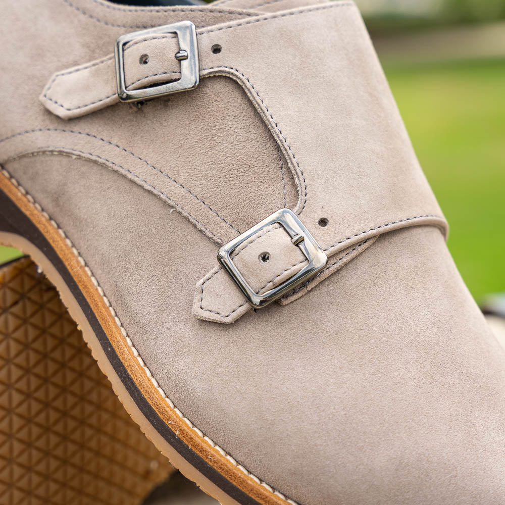 56-105-SND LEGERRA Monkstrap en peau de chèvre suédée, sable