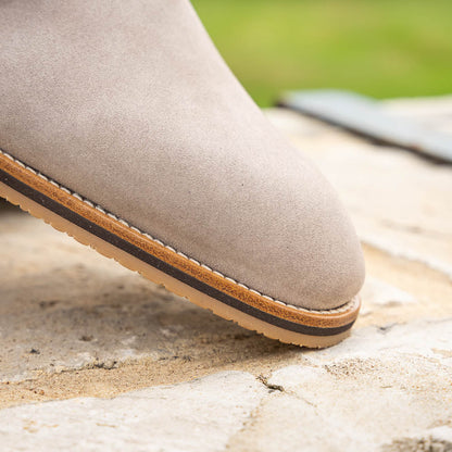 56-105-SND LEGERRA Monkstrap en peau de chèvre suédée, sable